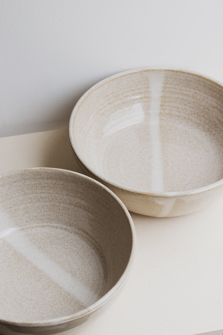 Fuente Mediana de Cerámica Beige