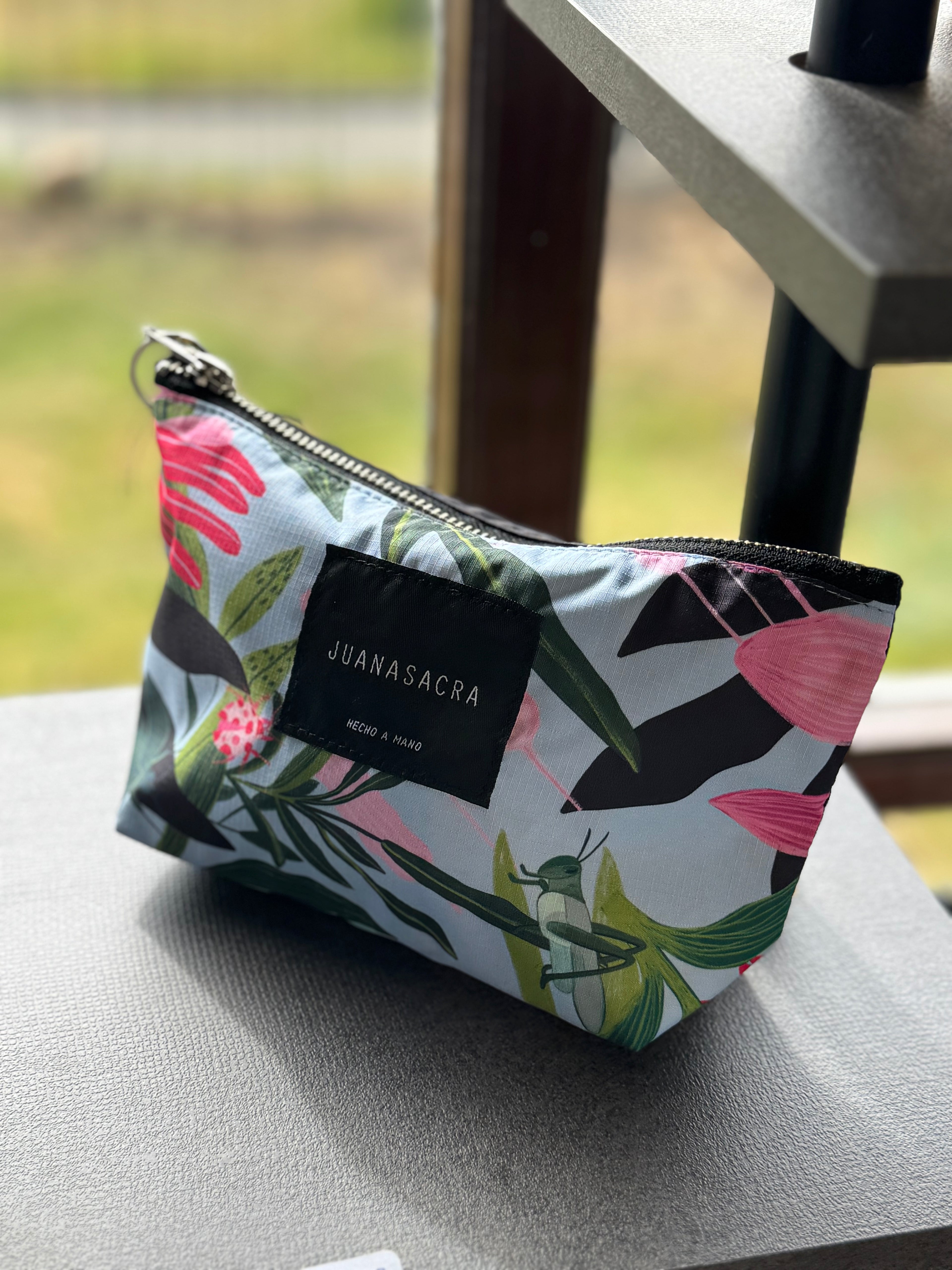 Estuches Medianos Juana Sacra