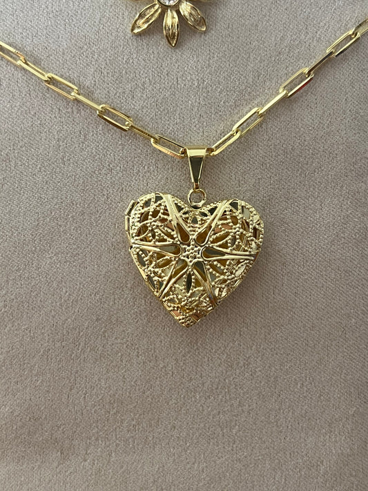 Collar Corazón Relicario Oro