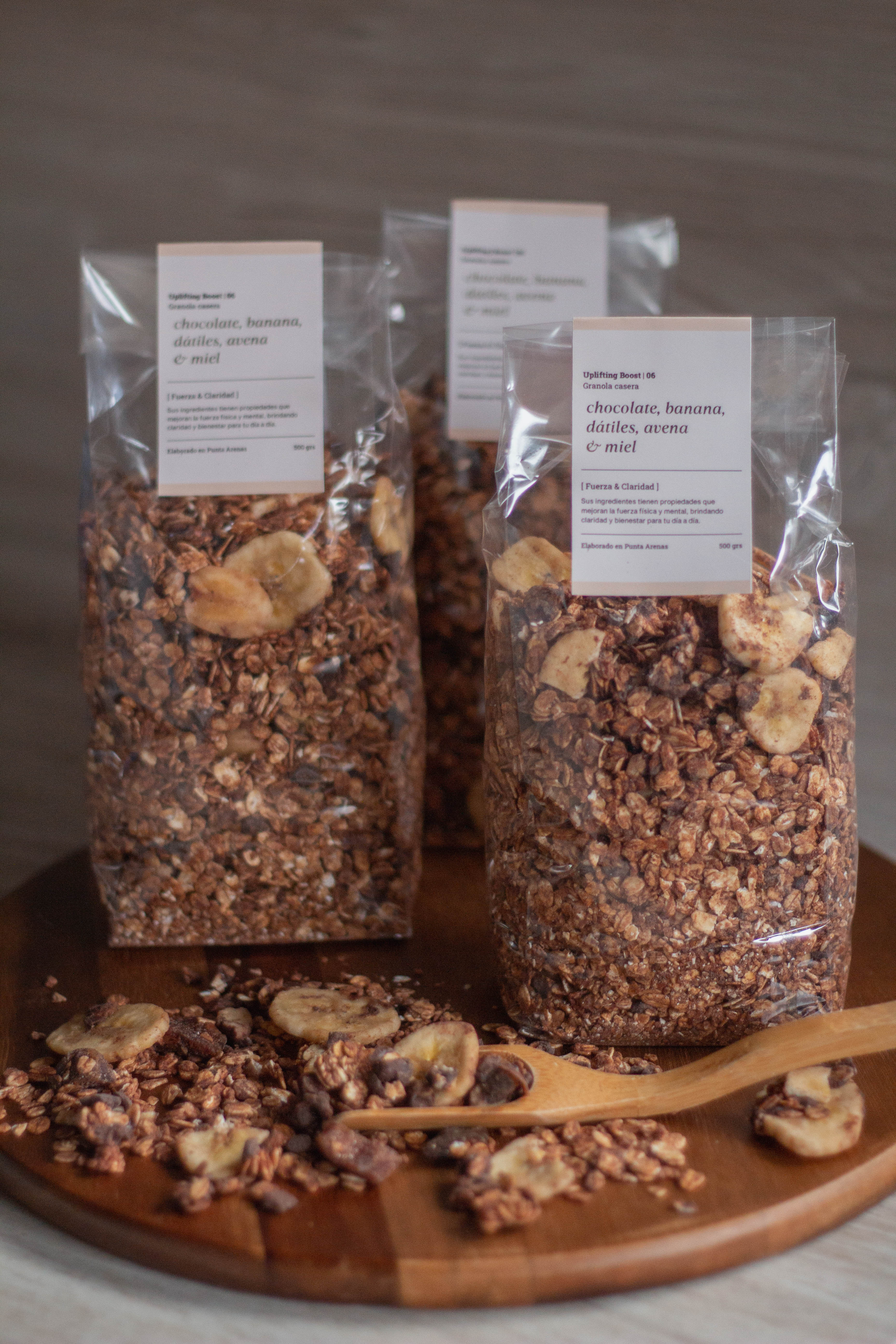 Granola de Chocolate, Plátano & Dátiles